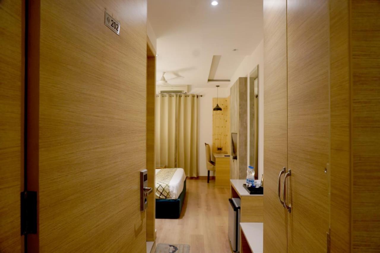 Hotel King'S Way Amritsar Chambre photo